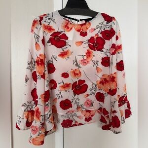 Floral Blouse with frilly sleeves